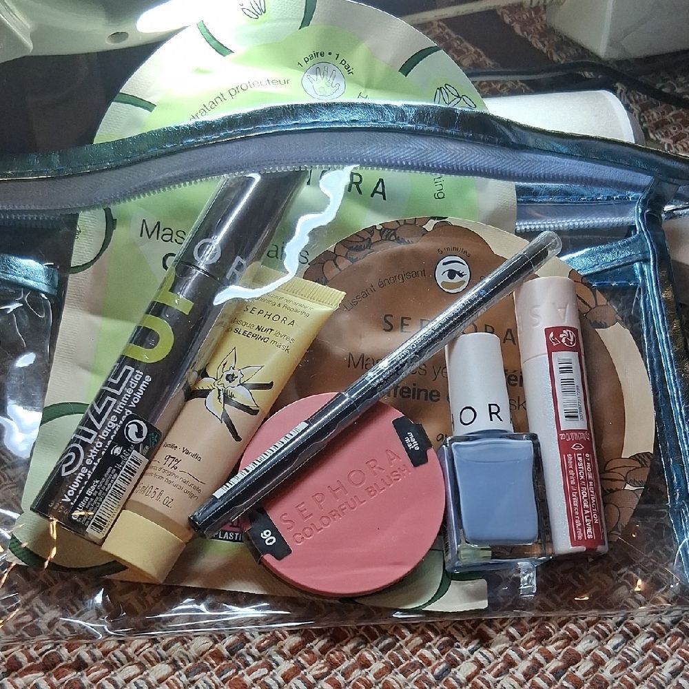 8 Sephora Makeup & Bag Bundle. New Sealed Products.